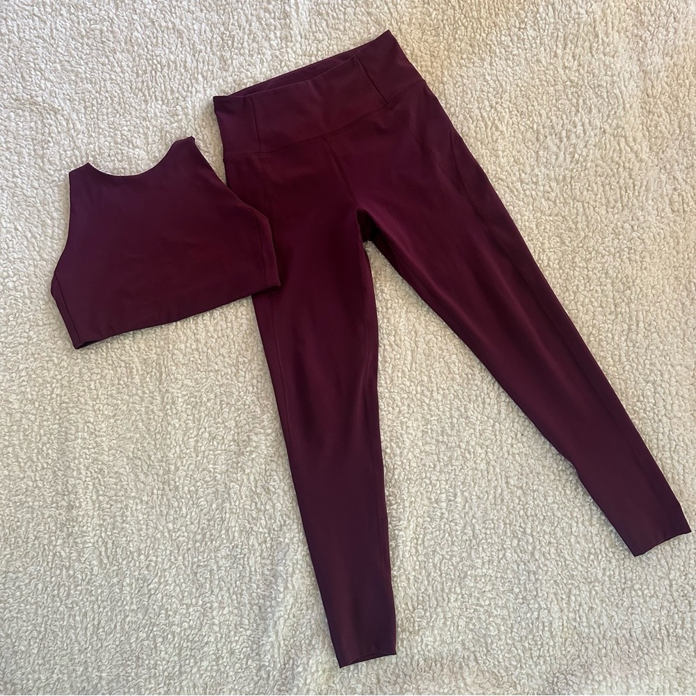 Medium Girlfriend Collective Activewear Set